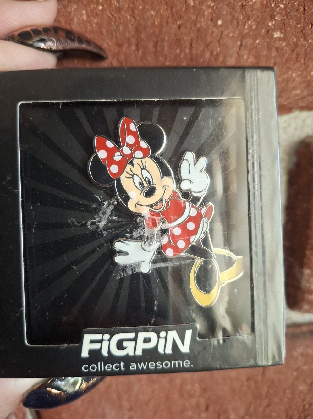 FiGPiN Minnie Mouse Enamel Pin - Red, Black, Yellow, White